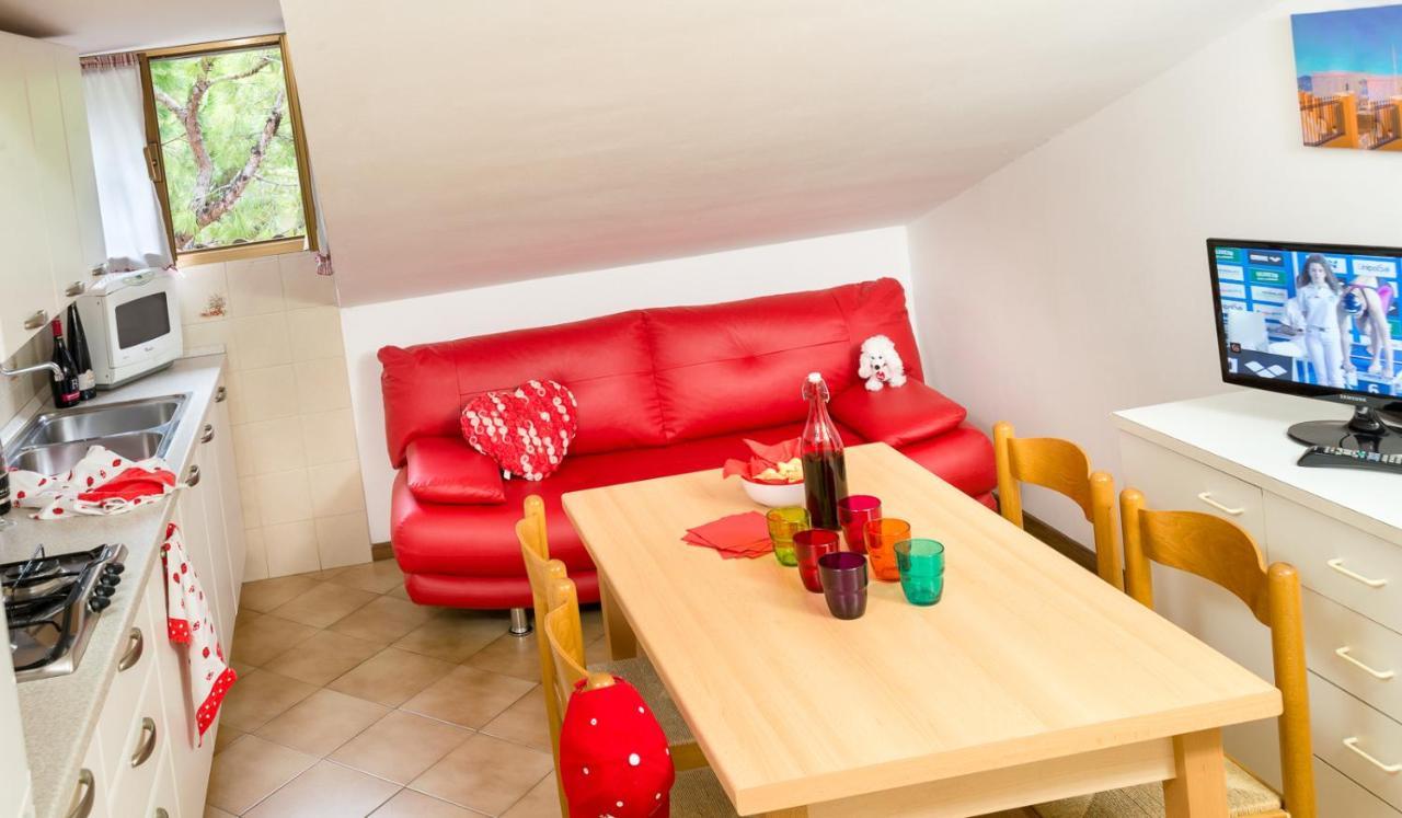Centralissime Mansarde Piazza Brescia Apartment *